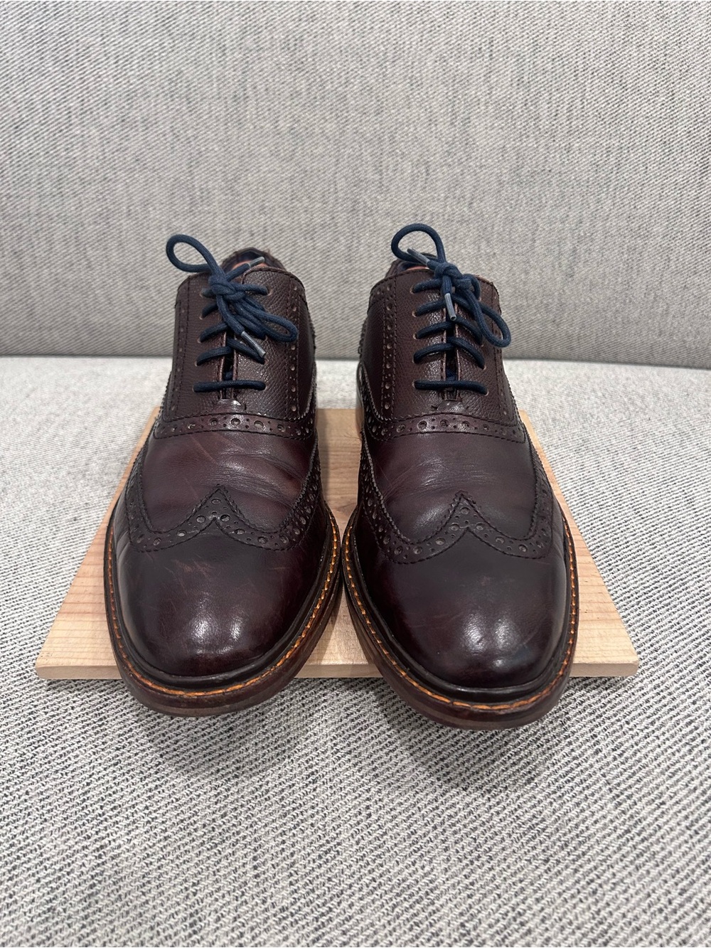 Cole Haan Wingtip Brogue Oxfords — Men’s Size 8M